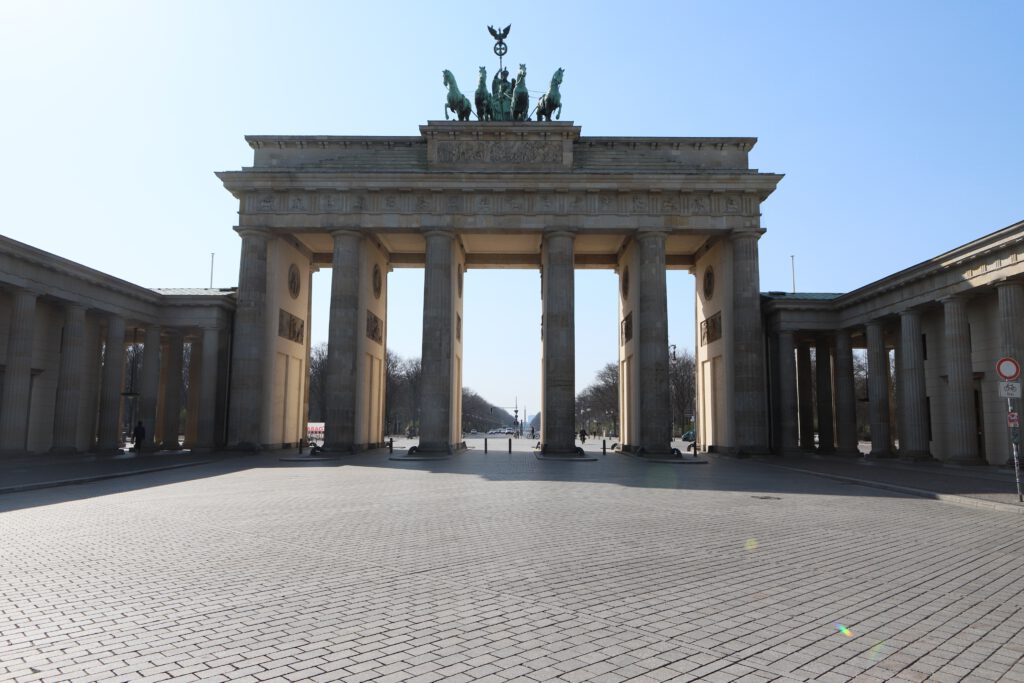 Brandenburger Tor während der Pandemie im März 2020